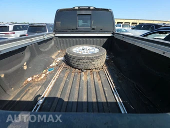 2018 Nissan TITAN XD SL Crew Cab Medium Bed - miniatura 16