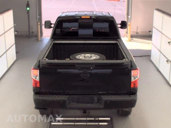 2018 Nissan TITAN XD SL Crew Cab Medium Bed - miniatura 5