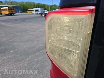 2018 Nissan TITAN XD SL Crew Cab Medium Bed - miniatura 22