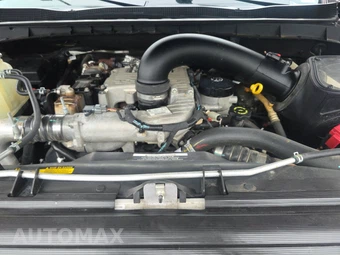 2018 Nissan TITAN XD SL Crew Cab Medium Bed - miniatura 15