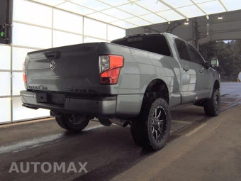 2018 Nissan TITAN XD SL Crew Cab Medium Bed - miniatura 4