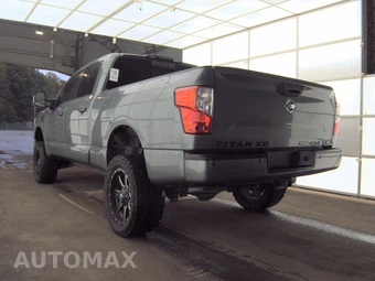 2018 Nissan TITAN XD SL Crew Cab Medium Bed - miniatura 6