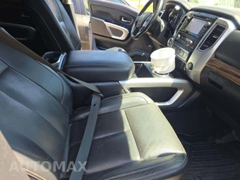 2018 Nissan TITAN XD SL Crew Cab Medium Bed - miniatura 17