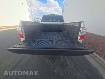 2018 Nissan TITAN XD SL Crew Cab Medium Bed - miniatura 11