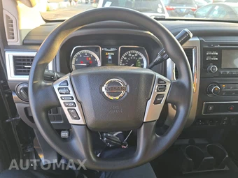 2018 Nissan TITAN XD SV Crew Cab Medium Bed - miniatura 10