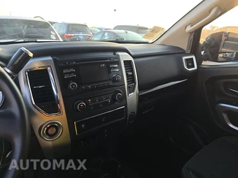 2018 Nissan TITAN XD SV Crew Cab Medium Bed - miniatura 11