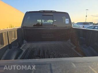 2018 Nissan TITAN XD SV Crew Cab Medium Bed - miniatura 16
