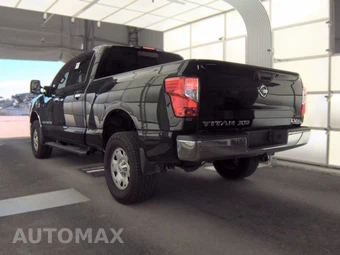 2018 Nissan TITAN XD SV Crew Cab Medium Bed - miniatura 6