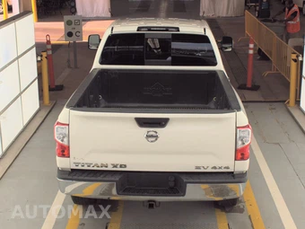 2018 Nissan TITAN XD SV Crew Cab Medium Bed - miniatura 5