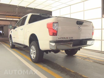 2018 Nissan TITAN XD SV Crew Cab Medium Bed - miniatura 6