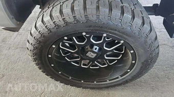 2018 Nissan TITAN XD SV Crew Cab Medium Bed - miniatura 37