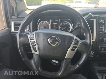 2018 Nissan TITAN XD SV Crew Cab Medium Bed - miniatura 10