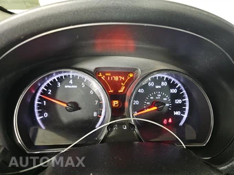 2018 Nissan Versa Note S – miniatura 12