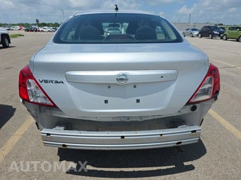 2018 Nissan Versa Sedan S - miniatura 5
