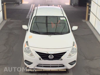 2018 Nissan Versa Sedan S – miniatura 2