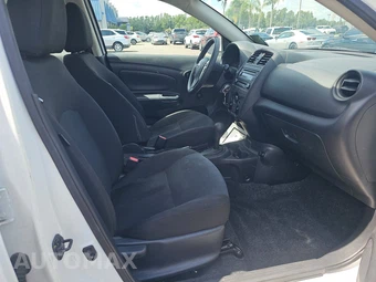 2018 Nissan Versa Sedan S Plus – miniatura 8