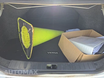 2018 Nissan Versa Sedan S Plus - miniatura 16
