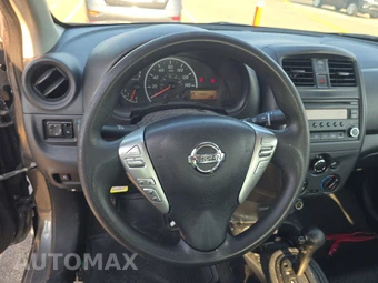 2018 Nissan Versa Sedan S Plus – miniatura 10