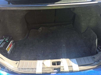 2018 Nissan Versa Sedan SV – miniatura 11