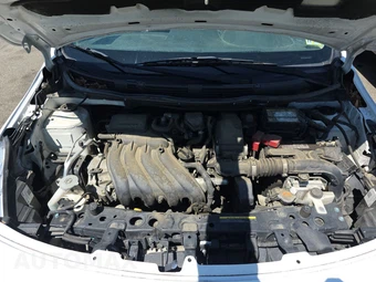 2018 Nissan Versa Sedan SV – miniatura 15