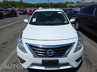 2018 Nissan Versa Sedan SV – miniatura 2