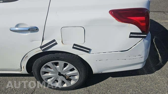 2018 Nissan Versa Sedan SV – miniatura 20