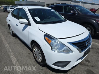 2018 Nissan Versa Sedan SV – miniatura 3
