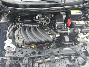 2018 Nissan Versa Sedan SV – miniatura 16