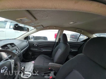 2018 Nissan Versa Sedan SV – miniatura 18
