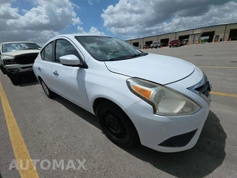 2018 Nissan Versa Sedan SV – miniatura 3