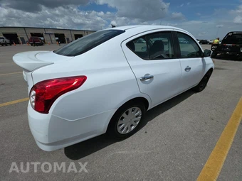 2018 Nissan Versa Sedan SV – miniatura 4