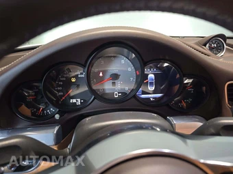 2018 Porsche 911 Carrera 4S Cabriolet – miniatura 9