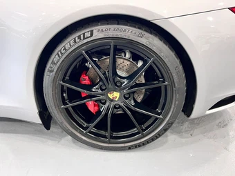 2018 Porsche 911 Carrera S - miniatura 41
