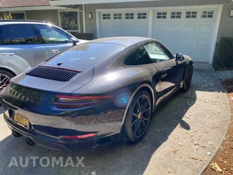 2018 Porsche 911 Carrera - miniatura 3