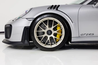 2018 Porsche 911 GT2 RS - miniatura 9