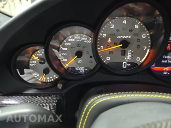 2018 Porsche 911 GT2 RS - miniatura 12