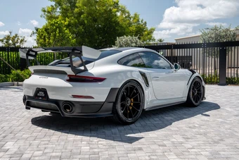 2018 Porsche 911 GT2 RS - miniatura 5