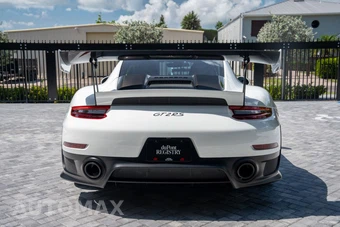 2018 Porsche 911 GT2 RS - miniatura 6