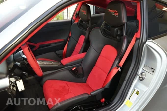 2018 Porsche 911 GT2 RS - miniatura 18