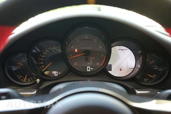 2018 Porsche 911 GT2 RS - miniatura 22