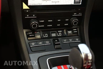 2018 Porsche 911 GT2 RS - miniatura 25