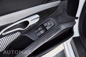 2018 Porsche 911 GT3 - miniatura 30