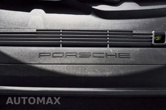 2018 Porsche 911 GT3 - miniatura 17