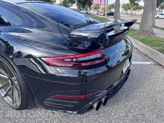 2018 Porsche 911 Turbo S - miniatura 34