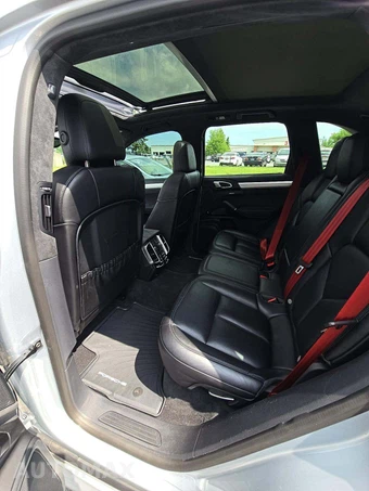 2018 Porsche Cayenne GTS – miniatura 13