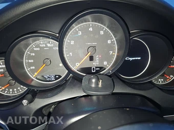 2018 Porsche Cayenne Platinum Edition – miniatura 12