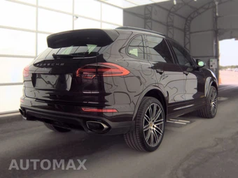 2018 Porsche Cayenne Platinum Edition – miniatura 4