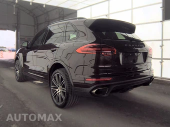 2018 Porsche Cayenne Platinum Edition – miniatura 6