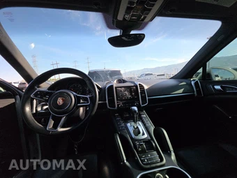 2018 Porsche Cayenne Platinum Edition – miniatura 11
