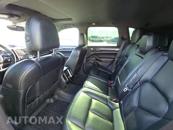 2018 Porsche Cayenne Platinum Edition – miniatura 13